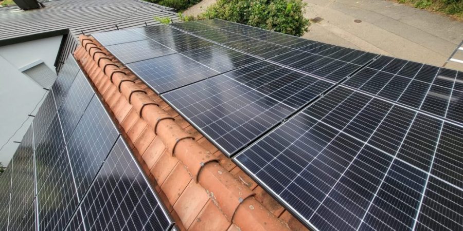 Solarpanel Komplettes Dach 2
