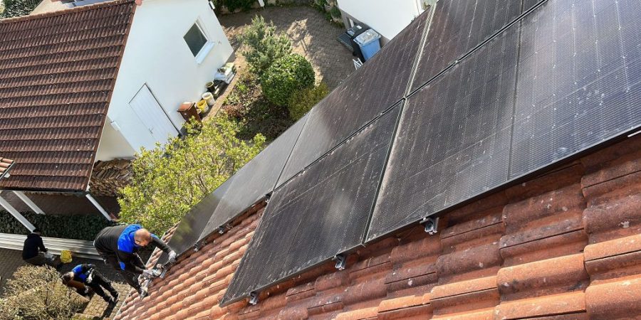 Solarpanel Montage